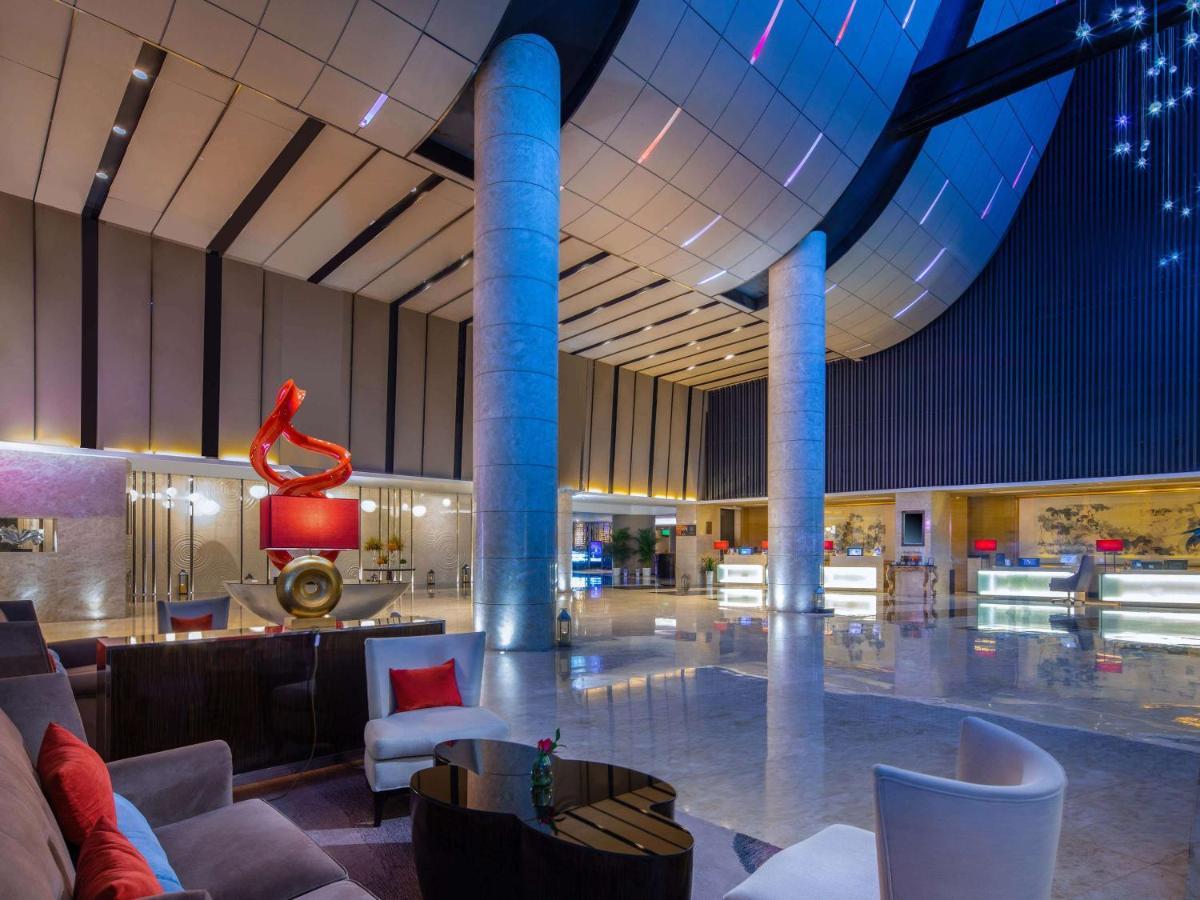 Sofitel Silver Plaza Jinan Exterior foto